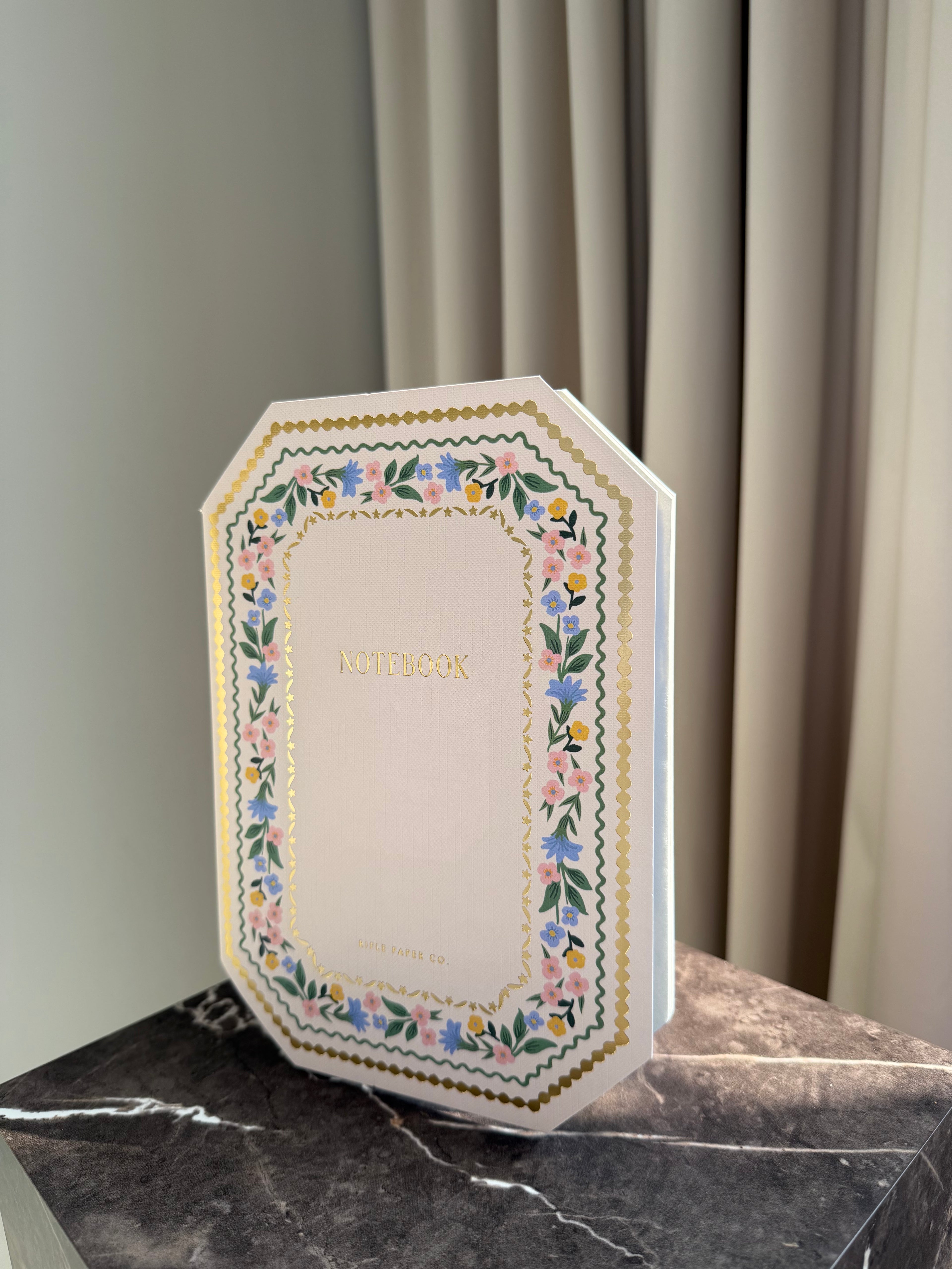 Notebook - Bloom 01